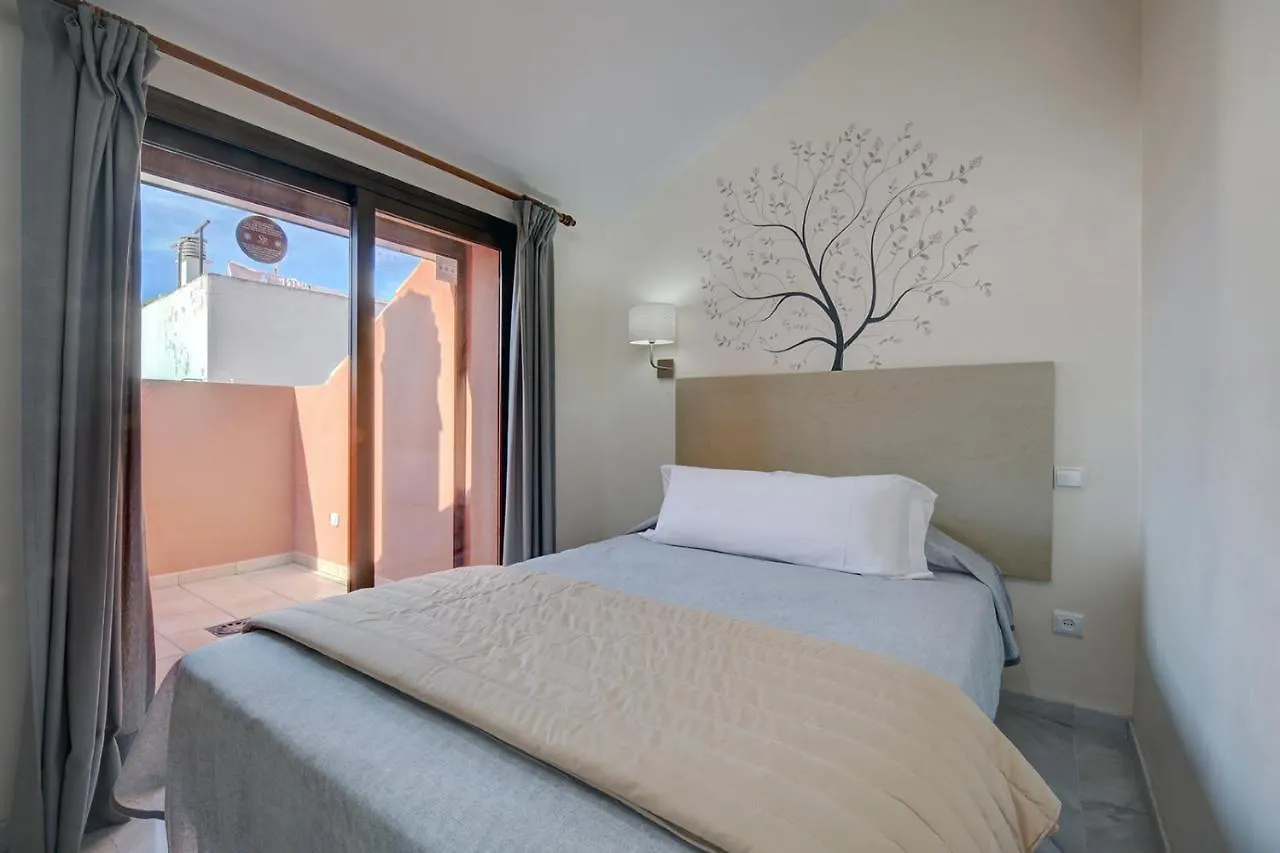Sanpedro Apartamentos Marbella 4*,  İspanya